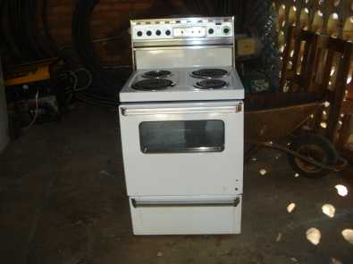 Four plate stove