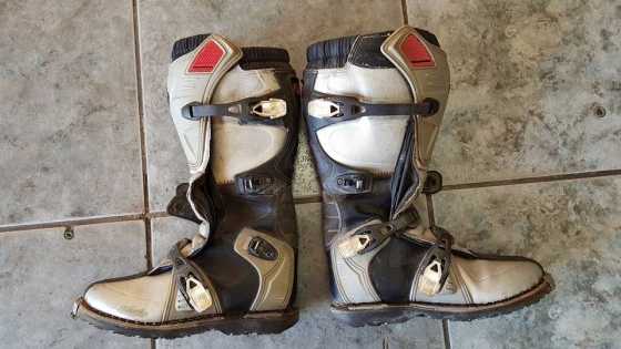 Fox off road boots, Size 8.