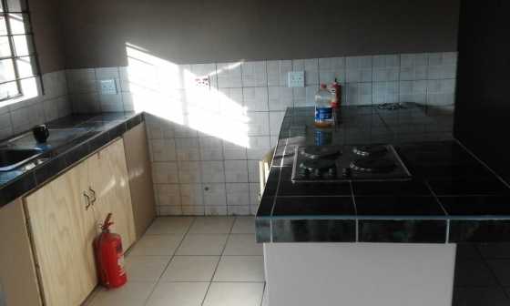 Free standing 1 bedroom to rent near Roodeplaat dam 13 KM from Zambezi drive