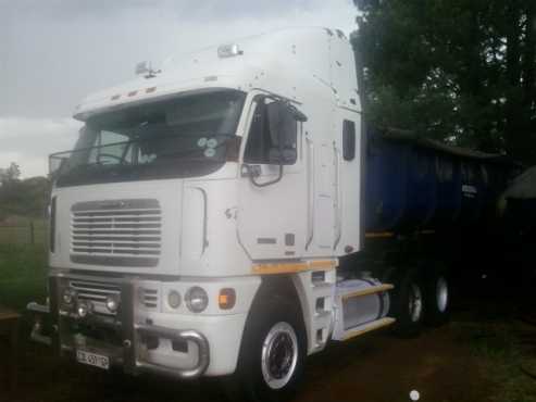 Freightliner Argossey 530ISX DD TT with Hydraulics.