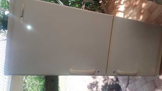 Fridge freezer