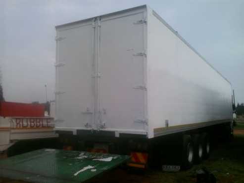 Fridge Trailer,3 axle,30 pallet,with tail lift,2004