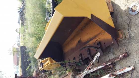 Front end loader back actor buckets.