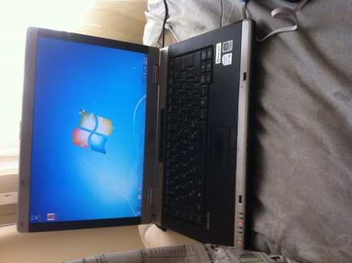 Fujitsu Siemens laptop with good battery R1600