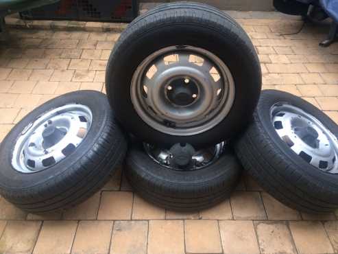 Full set of tyre and rims for Chevrolet utility cup