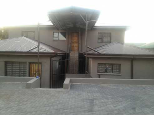 Fully furnished accommodation in Westdene