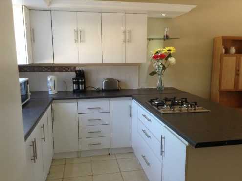 FULLY FURNISHED EXECUTIVE 1 BEDROOM COTTAGE CENTURION  MIDRAND