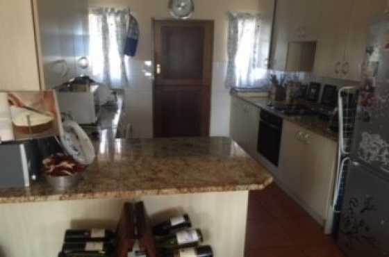 Fully Furnished Room in 3 Bedroom TownHouse RooihuisKraal Centurion