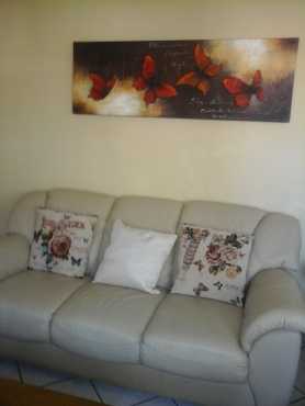 Furnished Cottage,Highway Gardens, Edenglen Security and DSTV and WampL- R5800.00