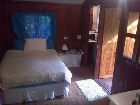 Furnished Log cabin bachelor flat in quiet area in Valhalla Centurion to let , ideal for a student.