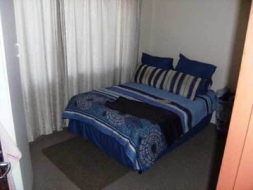 furnished room available in braamfontein as from 1st of march