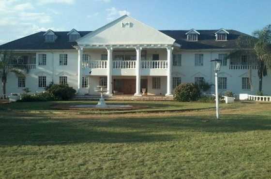 FURNISHED ROOMS TO RENT IN A BEAUTIFUL MANSION IN BENONI AH