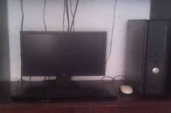 Gaming PC en skerm te koop