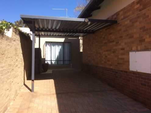 Garden Cottage to rent in quiet street in Blairgowrie, close to KFC amp MNET amp Sandton