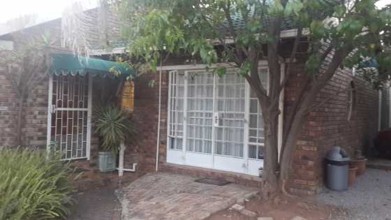 Garden Flat to Rent - The Reeds