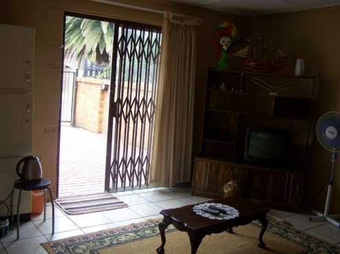 Garden Flat, Witfield to rent for R3500 Water amp lights included