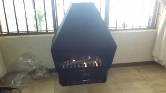 gas heater free standing unit as new