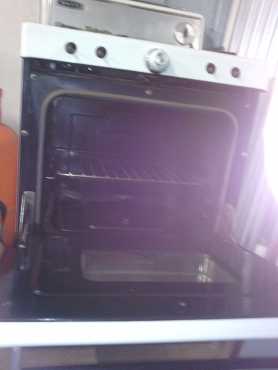 Gas stove