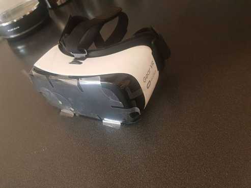 Gear VR for Samsung S7 excellent condition
