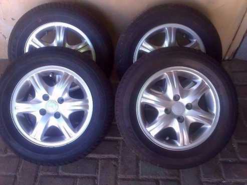 Geely 14quot mags and tyres