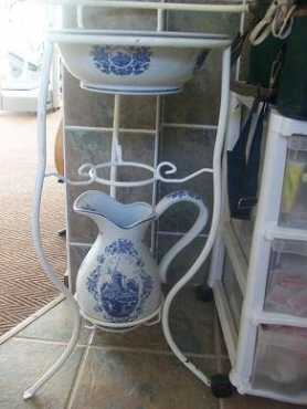 Genuine Delft pitcher and bowl on stand,