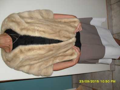 Genuine FUR Light Caramel Mink Stole