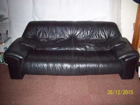 Genuine Leather Lounge