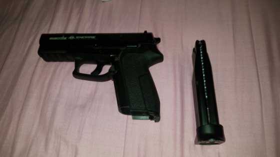 geurilla snorre gas pistol still brand new