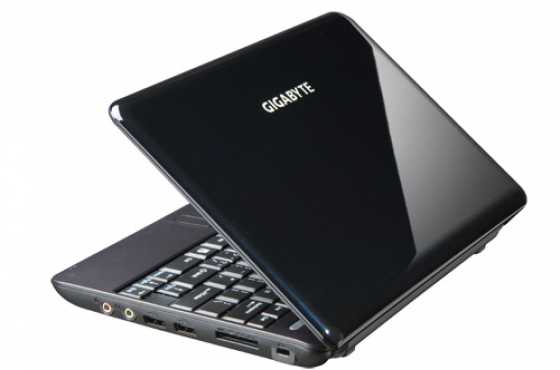 Gigabyte laptop with webcam very clean r2100