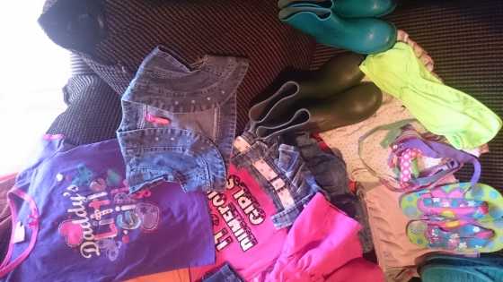 GIRLS 3-6 YEARS CLOTHES AND SHOES