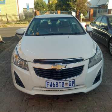 Give away 2013 Chevrolet Cruze 1.6, low km for R 99000.00