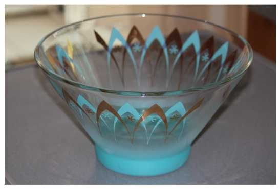 Glass bowl