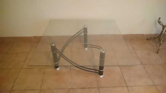 Glass table - Relocating