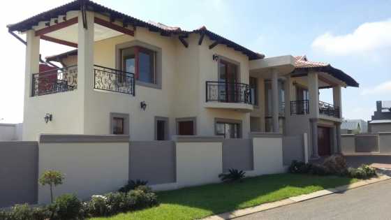 Glen Eagles Estates has five bedroom elegant executive house for sale