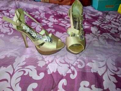 Gold heels size 6