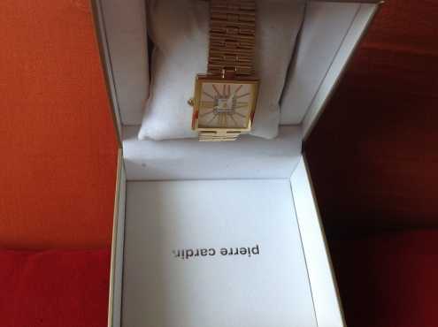 Gold watch, new for sale