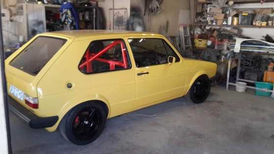 Golf 1 2door rolling Chasse  NO motor or gearbox