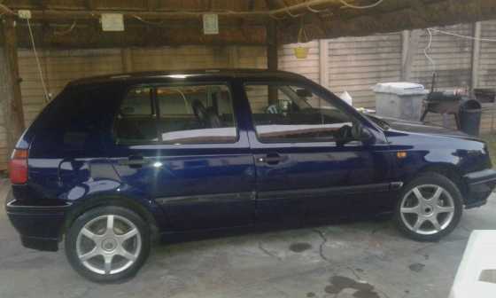 GOLF 3 1600