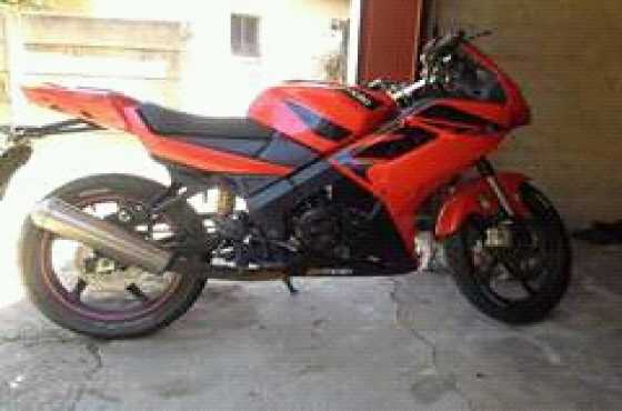 gomoto 200cc zr