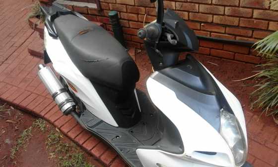 Gomoto Scooter, 150cc