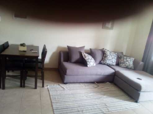 good location excellently finished 2bed in Wespark to rent cheap