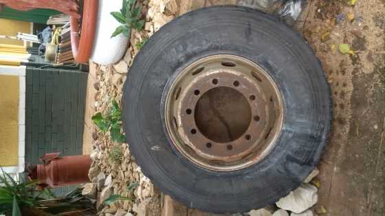 Goodyear Trailer tire for truck (New retread)