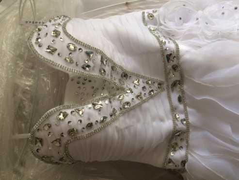 Gorgeous ball gown for sale