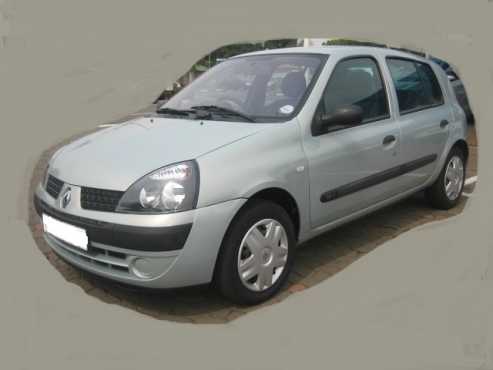 Gorgeously beautiful 2004 Renault Clio 1.4 Expression