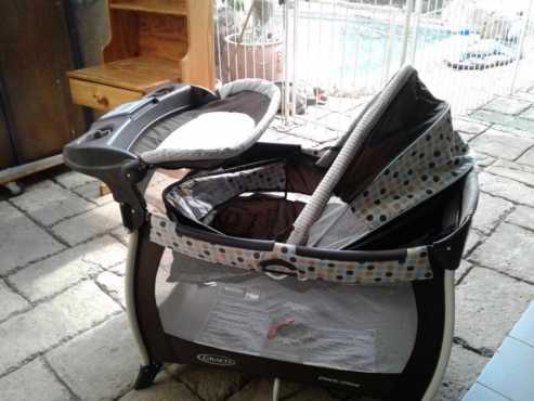 Graco camoing cot