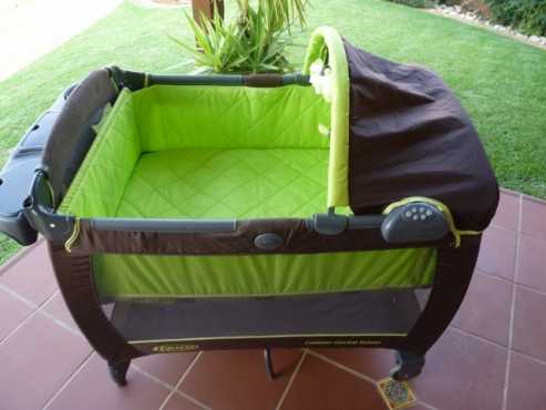 Graco Contour Elektra Deluxe Cot