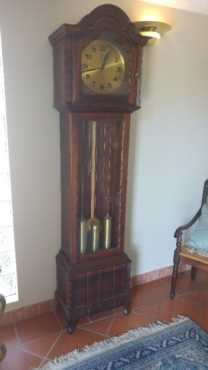 Grandfarther Clock