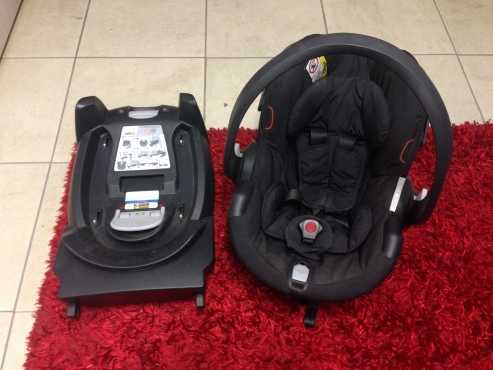 Great deal Stokke Scoot Pram, iZi Go BeSafe Car seat amp iZi Go IsoFix