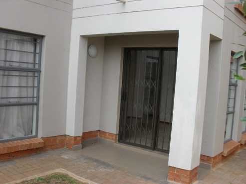 Ground floor,corner townhouse to let-Jansenpark,Boksburg