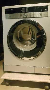 Grundig 8kg washing machine for sale.